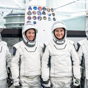 NASA compartilha atribuições da SpaceX Crew-14 para missão na estação espacial