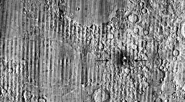 O Moon Orbiter da NASA detecta uma nova cratera lunar "uma vez no século"