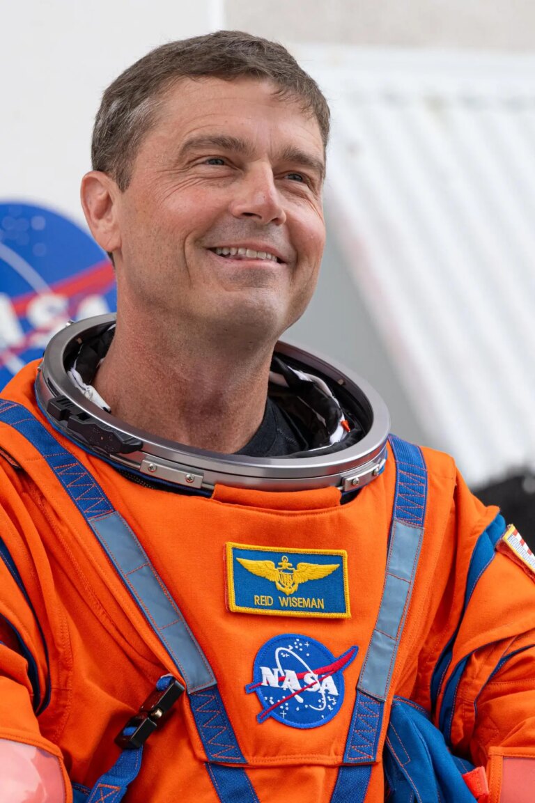 O astronauta da NASA Reid Wiseman se juntará aos fãs da NFL em Baltimore