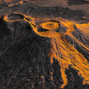 Satélite EUA-Índia captura vídeo em lapso de tempo de erupção vulcânica