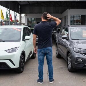 Usado a combustão ou elétrico zero: Qual carro é melhor comprar?