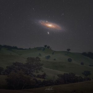 APOD: 23 de outubro de 2026 – Andrômeda na Primavera do Sul