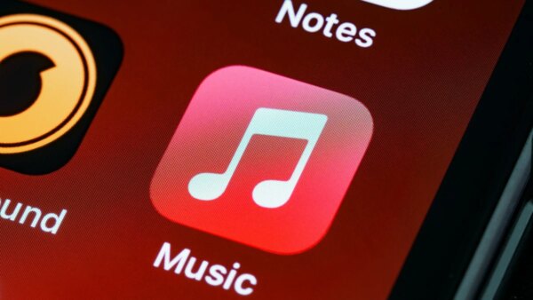 Apple Music ganha "cara de iPhone" no Android e corrige erro em playlists