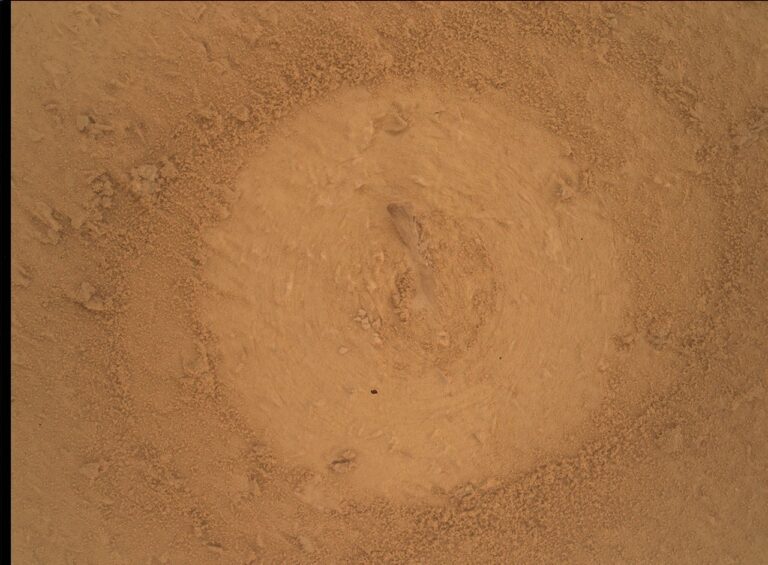 Curiosity Blog, Sols 5022-5028: Lucrando em Cache Creek