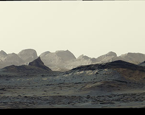Curiosity da NASA captura o amanhecer em penhascos esculpidos pelo vento