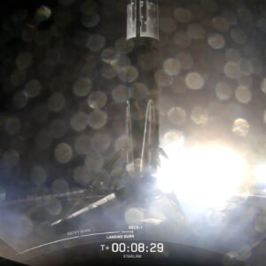 Feliz Dia das Bruxas! SpaceX lança 27 satélites Starlink em órbita da Califórnia