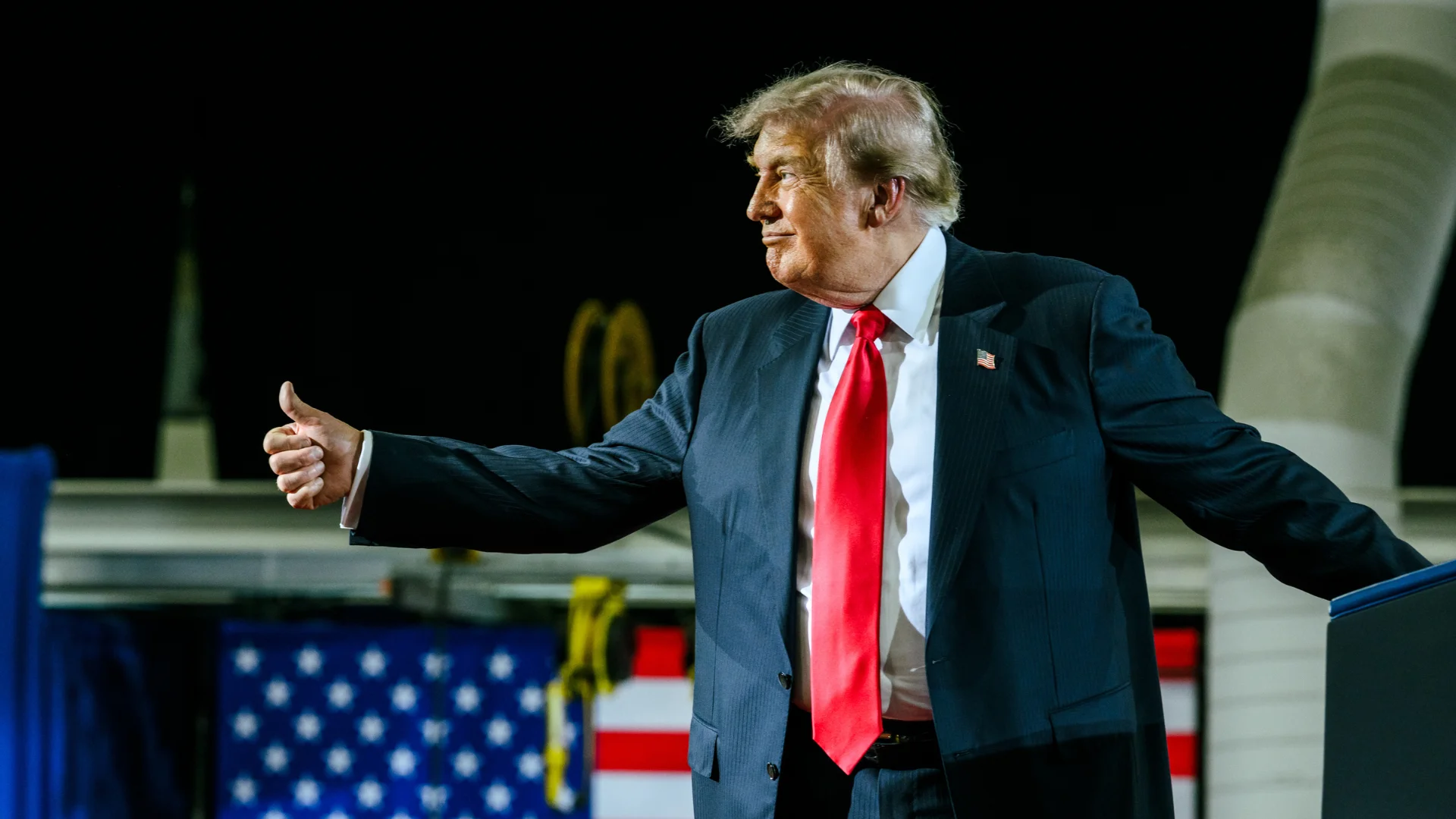 donald trump joinha