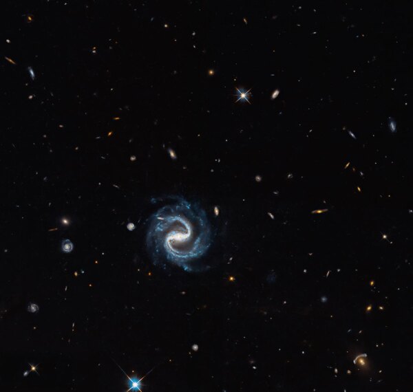 Hubble da NASA marca caminho para o telescópio espacial romano
