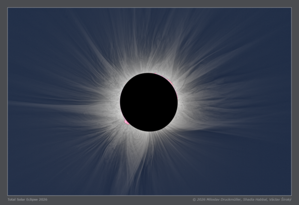 Impressionantes fotos do eclipse solar revelam um buraco gigante e misteriosos “anéis de fumaça” na atmosfera do Sol