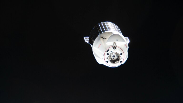 NASA define cobertura para lançamento e chegada de reabastecimento da 35ª estação SpaceX