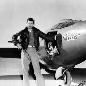 Neste dia no espaço! 14 de outubro de 1947: O piloto de testes Chuck Yeager quebra a barreira do som no Bell X-1, o primeiro avião X