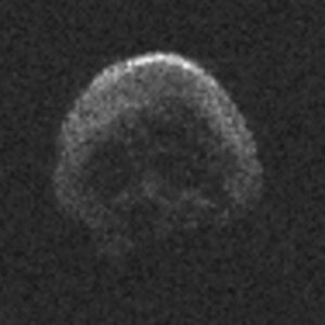 Neste dia no espaço! 31 de outubro de 2015: Asteróide assustador de Halloween em forma de caveira voa pela Terra, a NASA o chama de 'Grande Abóbora'
