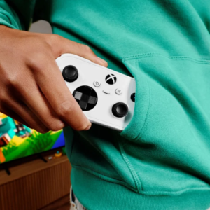 Novo controle de bolso do XBOX custa o mesmo que o padrão, mas traz recurso inédito