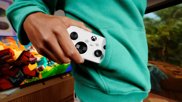 Novo controle de bolso do XBOX custa o mesmo que o padrão, mas traz recurso inédito