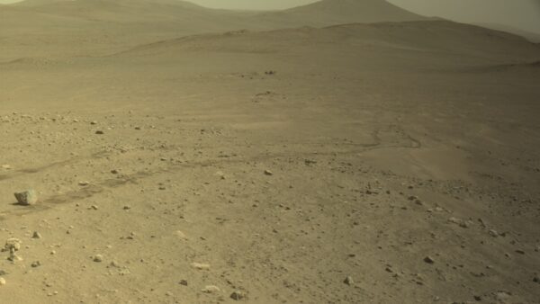 O rover de Marte rastreia uma foto histórica do dia de 27 de outubro de 2026