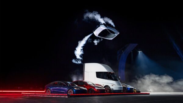 Os propulsores da SpaceX acabaram de fazer um Tesla Roadster ‘voar’ (e o carro de Elon Musk ainda está no espaço)
