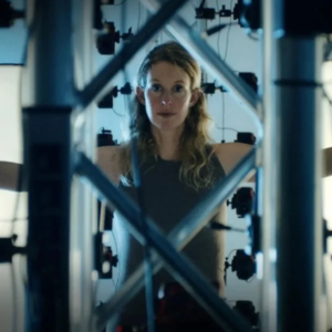 Quando estreia Tudo Pode Ser Visto, documentário bizarro sobre Elizabeth Holmes, nos cinemas?