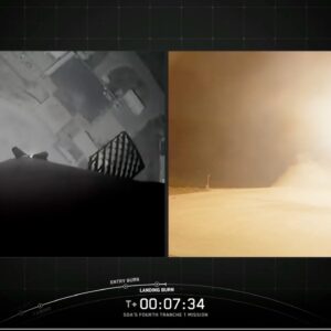 SpaceX lança 21 satélites em órbita para os militares dos EUA após atraso de 5 dias