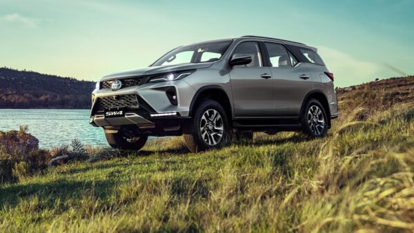 Toyota derrete preços do SW4 para encarar Haval H9, Commander e Tiggo 9