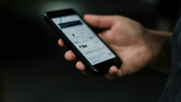 Uber amplia serviço de táxi para 12 cidades; confira lista